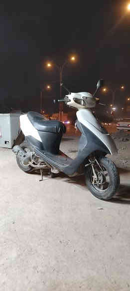 السلام عليكم دراجه للبيع نضيفه عوزها بس باتري كهربائيات كلها شغاله كفرات مابيه شي الشراي اني حاضر ***********
