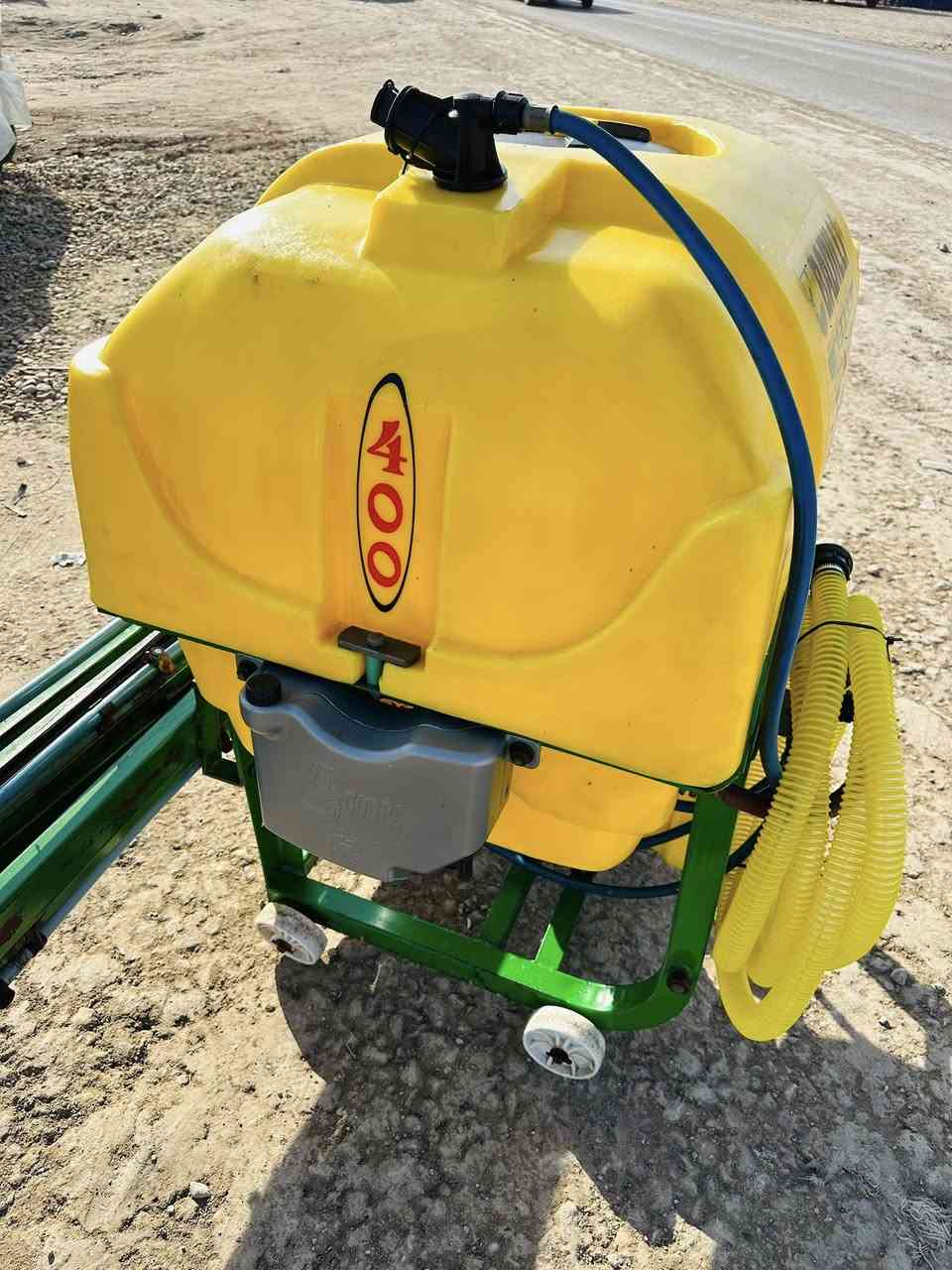 السلام عليكم للبيع ناثره صفر +مرشه مشتغله نص موسم المكان واسط الزبيديه للستفسار( ***********)
