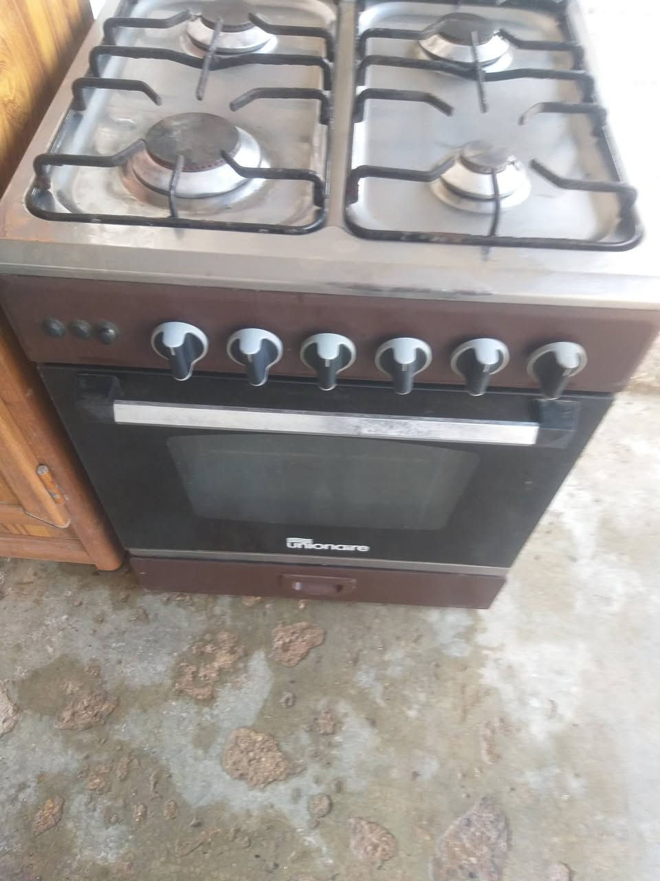 السلام عليكم من رخصة المسؤلين على الكروب للبيع طباخات مصري وايطالي وكونتر  يوجد ورشة تصليح طباخات وكونترات يوجد أدوات طباخات و تصليح موقعي


**إذا كنت صاحب هذا الإعلان وتريد حذفه لأي سبب، رجاءا أرسل رسالة إلى الدعم الفني**