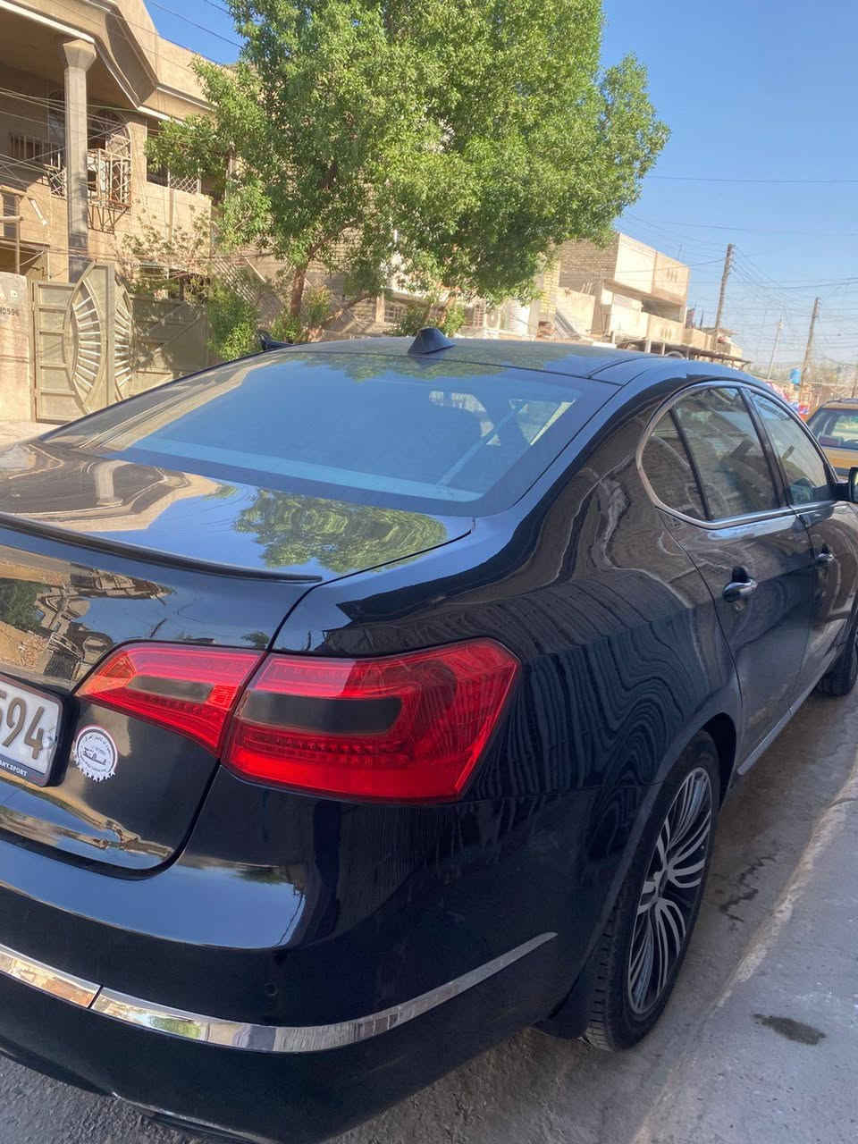 كاتنزا  V6 2012 
ماشي ٢١٦ 
فول مواصفات 
بنوراما 
بصمة بيبان + صندوك
مري شفت + نظام ترحيب لدخول سايق 
تدفئة كشنات 
كشن خلفي منفصل موس + تحكم صوتي 
كشن كهرباء سايق و الراكب 
كشن خزن 
ستيرن كهرباء 
تحكم ستيرن 4 جهات 
حساس مطر 
لد داخلي 
3 بردات الخلفيه كهرباء على بگ تصعد وتنزل 
منظومه زنن 
لايت لد وبكلايت لد 
حساسات 
جلد 
سستم صوت 
مصبوغه حزام 
للاستفسار *********** السعر 110
