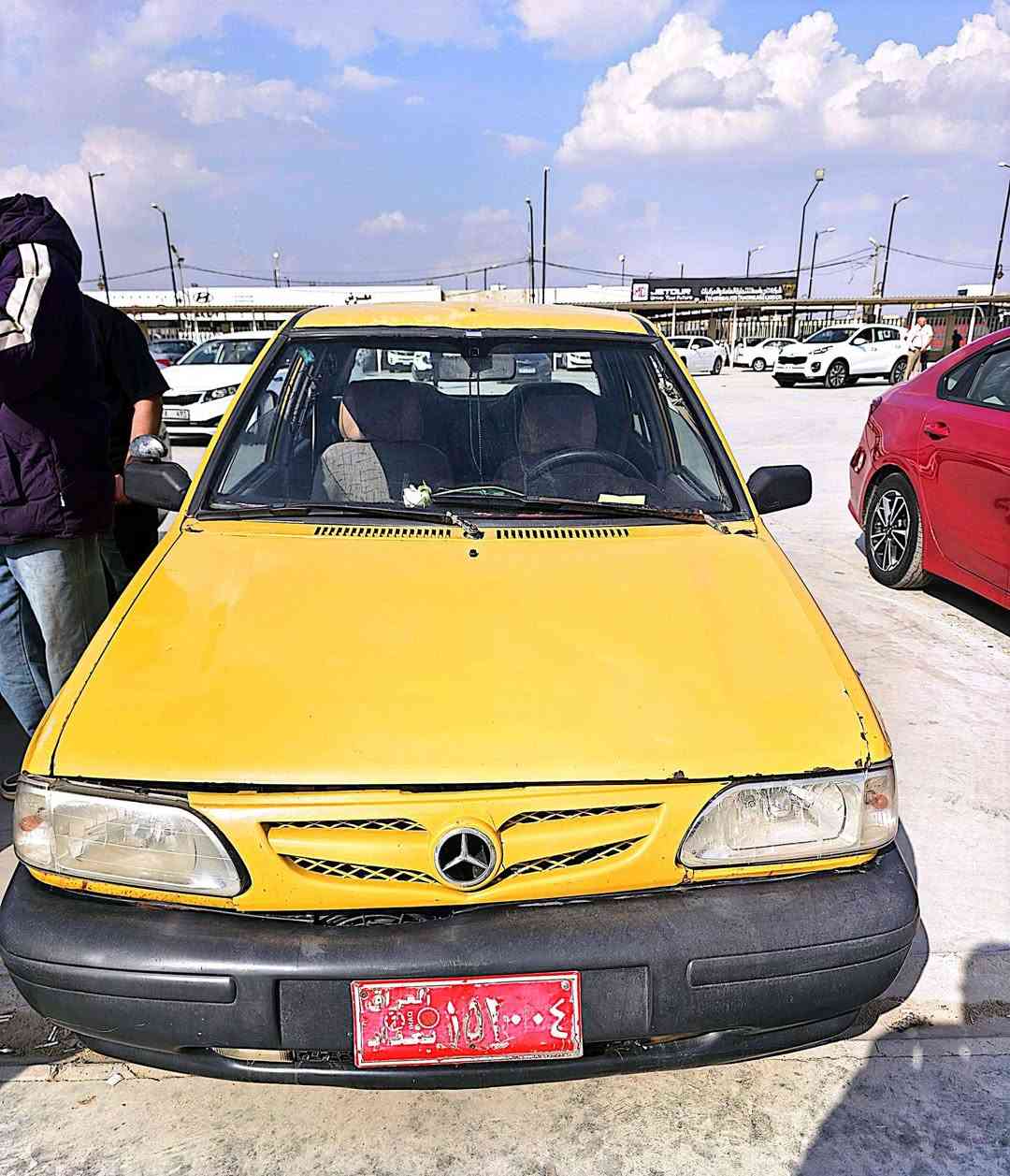 السلام عليكم سايبا موديل 2012 رقم بغداد احمر صاحبه موجود تحويل يحولك سياره كبال عينك
12 ورقه وبيها مجال 
عليه هيئه 564 الف على المشتري
واتعهد براعيها يحولك ثاني يوم
صدر امامي خلفي جديد
تبريد شغال 
تخم تاير جديد 
سلف جديد 
باتري جديد 
السياره بيه خيط تبخير وتمشيك بعد سنه كله شغاله
رقم ***********
*********** 
مكاني كوت حي الحكيم
