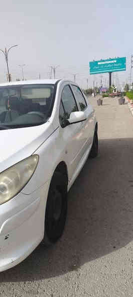 بيجو ٣٠٧
موديل ٢٠٠٦
السعر ٥٢ 
مكاني بغداد 
سياره جاهزه تبريد شغال كهربائيات شغاله 
فقط ضربه بلباب والجاملغ موضحه بلصوره 
***********
