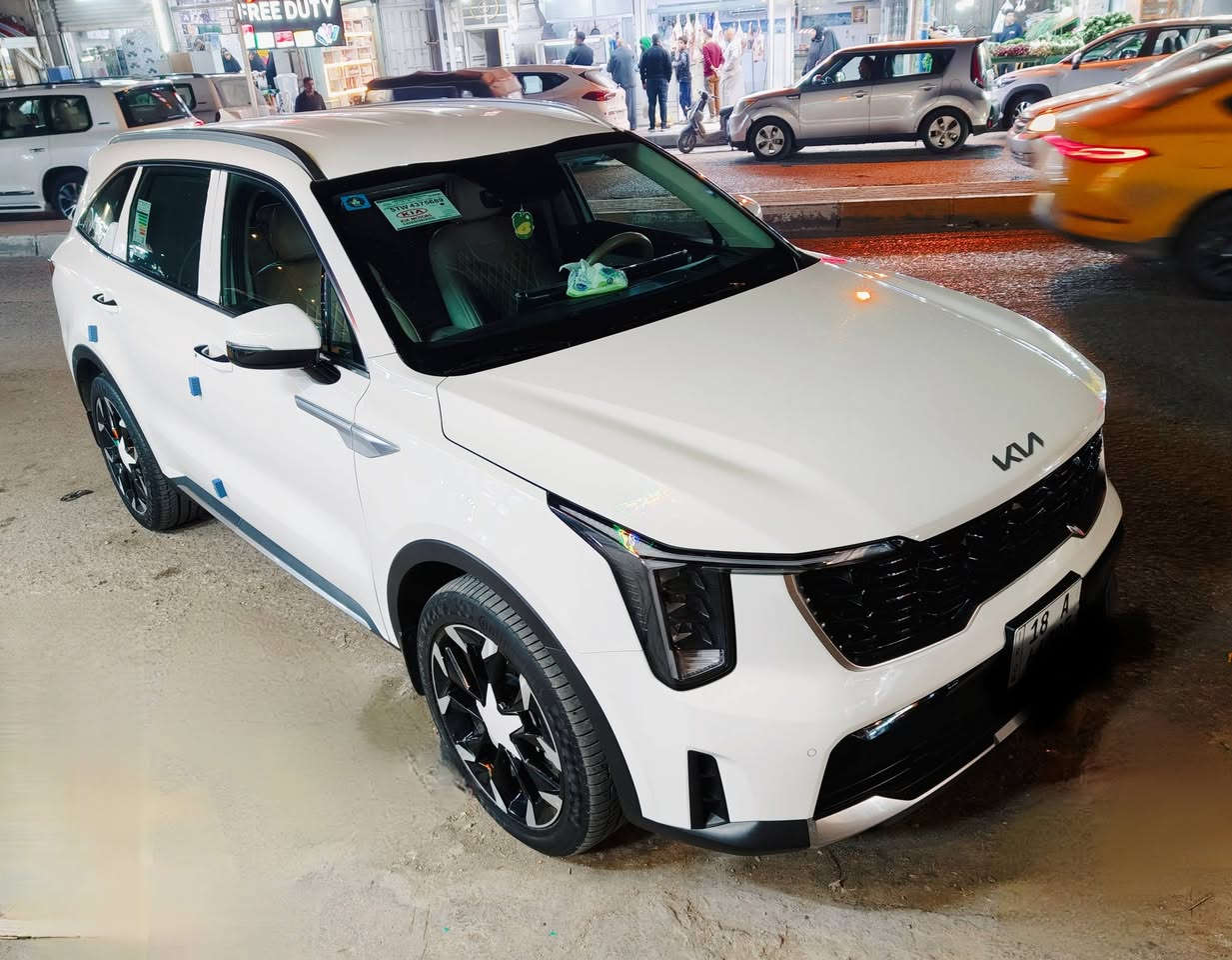 كيا سورينتو 24 خليجي
كفالة عامة 

رقم بابل بأسمي 

داتا شو 

ويل حجم 20 

محرك 6 سلندر 

كير ماوس

كرسي كهرباء 

بصمة وتشغيل عن بعد

شاشة متصلة 

انارة ليزرية داخلية متغيرة الالوان 

اللايت عالي ناصي زنون 

لد نهاري ليزري امامي 

بك لايت ليزري LED 

درايف مود

مانع انزلاق

مساعد منحدرات

شحن وايرليس بلوتوث 

تحكمات ستيرن فول 

حساسات امامي خلفي 

3 قطع تبريد مع تحكم منفصل 

***********

السعر 30,500 💲بيها مجال بسيط 
مكان السياره كربلاء المقدسة
