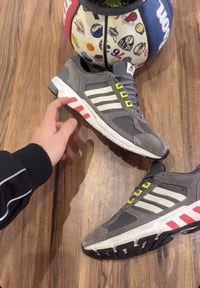 اديداس اصلي وكاله قياس ٤٣ الخامه الشامواه مع المخمل مع جلد في الخلف  ا...