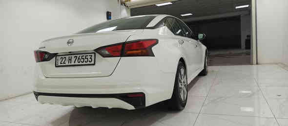 سلام عليكم البيع 
نيسان التيما 2020 رقم اربيل دولي السياره ماشيه 80الف وارد امريكي بيه قطعتين ونص سونار 
مرفق بلصور فئه الـS المواصفات(بصمه ابواب؛ بصمه تشغيل؛تشغيل عم بعد؛بصمه صندوق؛شاشه بلاديه؛شاحن موبايل وايرلس؛كامره خلفيه؛مثبت سرعه؛ مانع انزلاق؛كشن السايق كهرباء؛السياره بأسمي تحويل ثاني يوم السياره احلى من الصور گير مكينه بشرط كله مكفول شرط محرك 4سلندر 2500  تخم تاير جديد صدر أمامي خلفي مكفول السياره ربع متصرف عليها 
السعر -138 وبيها مجال
وهاي رقم موبايل ***********
مكان السياره كلار
