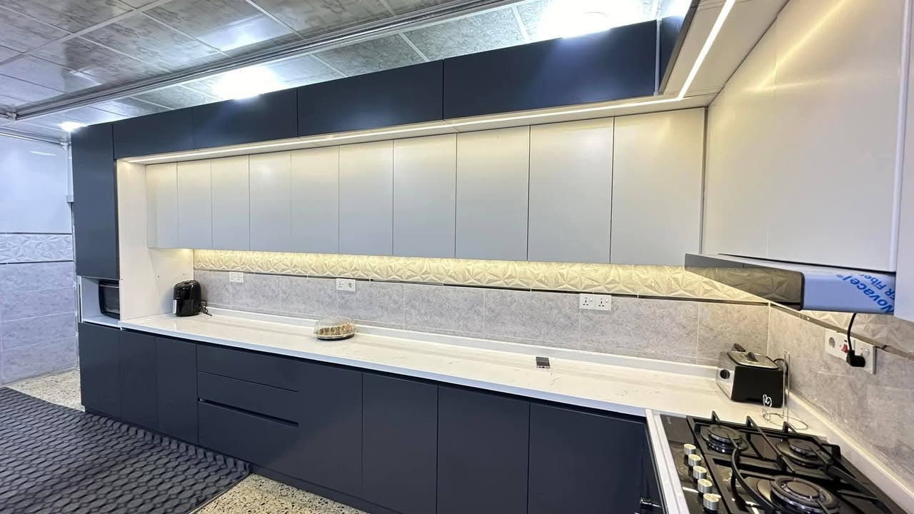 السلام عليكم يعلن معمل الغري للمطابخ للديكور عن تخفيضات بل الاسعار بمناسبة حلول شهر رمضان المبارك السعر القديم 200دولار المتر السعر الحالي 175الف للمتر الوحد يشمل جميع الموديلات للتصال على الأرقام التاليه    ***********
النجف الاشرف حي السلام شارع مجمع العين قرب سوبر ماركت فد لحظة.
