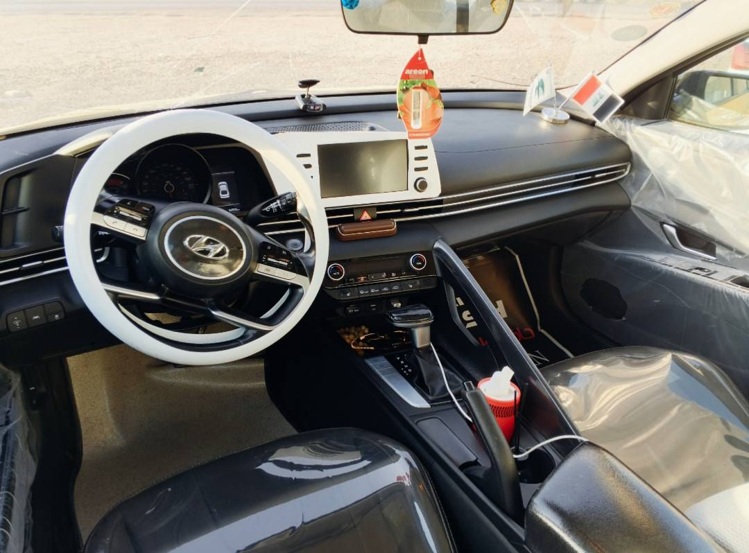 سلام عليكم 
النترا 2022
محرك 2000 دوش

بصمه

تدفئة كشنات 

تشيغل عن بعد

اشارة ترحيب

جنطة ذكية

رادار 

نقطه عمياء

تثبيت سرعة 

تحديد مسار
هواي بيها بعد موصفات 
مكاني بغداد 
بيع او مراوس الاستفسار ***********
