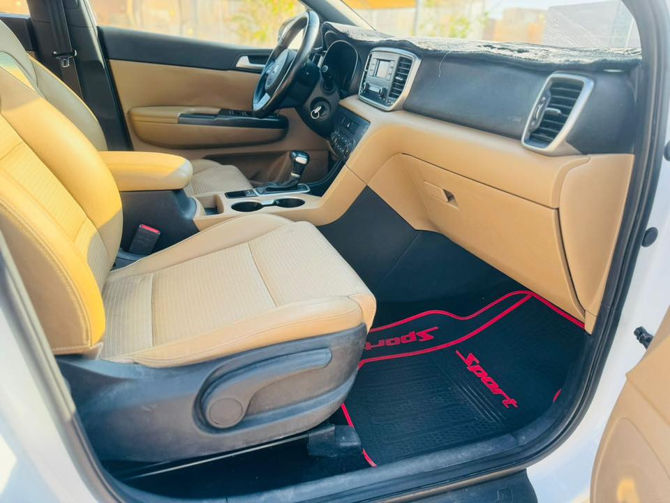 سبورتج
2019 خليجي كفاله عامه من كلشي جكه مابيه 

رقم بغداد بسمي تحويل ثاني يوم باي مكان 

ماشيه 78 حقيقي ع فحص تراي زيرو 

فول مواصفات ماعده البصمه كامله 

سعره ١٩٥ وبيه مجال حك الجيه 

استفسار *********** 
واتساب ***********
