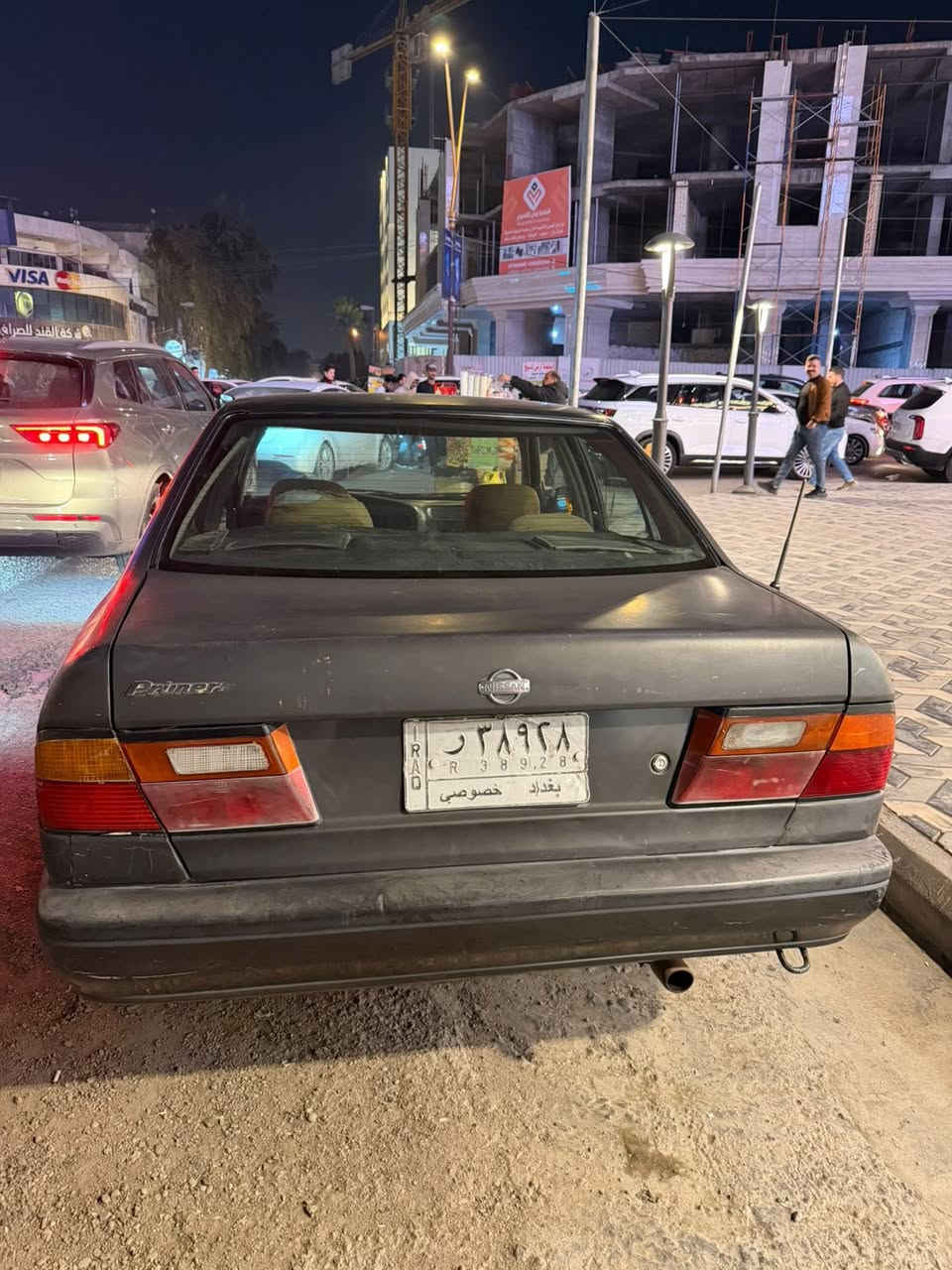 السلام عليكم نيسان براميرا 92 للبيع
مابيها ظربه بيها صبغ مكانات خفيفه 
محرك 200كير خير من الله نظيفات تبريد تدفئه خير من الله صدرها نص عمر السياره شاديلها بصمه  مرتبه مصروف عليه تعال شوفهها وبخدمتك   السعر 40 وبيها مجال 
العنوان المنصور + الكاظميه 
*********** وتساب وخاص
