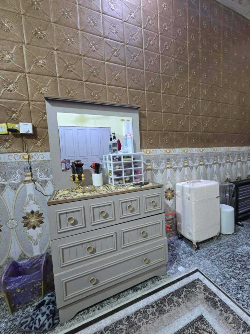 للبيع غرفة نوم تركية تصميم حديث وبسيط يناسب جميع الأذواق. الغرفة نظيفة جداً وخالية من أي عيوب أو نواقص  وبسعر مناسب جداً 
الموقع: البصره الحبانيه


**إذا كنت صاحب هذا الإعلان وتريد حذفه لأي سبب، رجاءا أرسل رسالة إلى الدعم الفني**