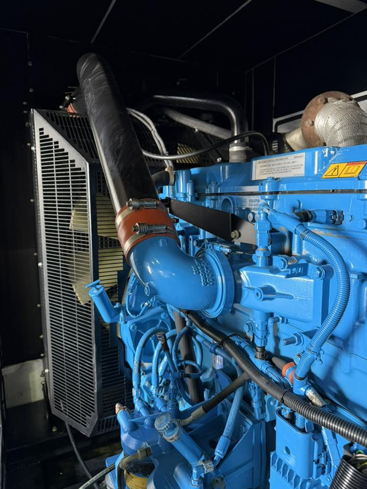 Perkins 2200
400KVA
***********
***********
