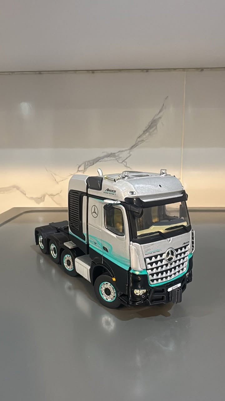 Mercedes-Benz  
Arocs
شريكة IMC  الماني اصلي
قياس 1/50


**إذا كنت صاحب هذا الإعلان وتريد حذفه لأي سبب، رجاءا أرسل رسالة إلى الدعم الفني**