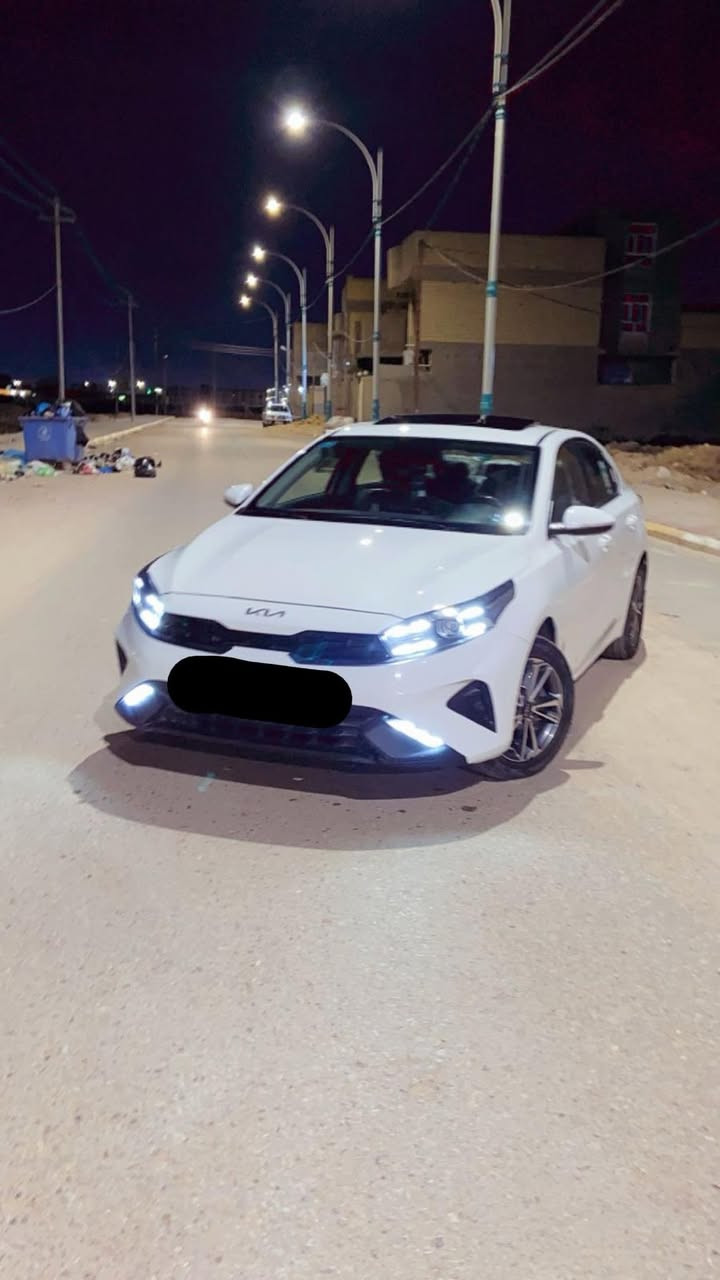 كيا سيراتو موديل 2024
فول مواصفات محرك نضيف 
سياره نضيفه وشوفه عينك 
محرك 2000
لي يتصل على هذه رقم ***********
