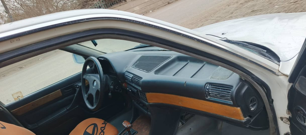 بي ام دبليو735سياره مكينه وكير محوره في في تي بل كارتون حداديه نضيفه كهربائيات كله شغاله رقمه مثنه الماني سنويته ساقطه راعيه يمي بديه كدامكم سعره25 وبيه مجال مكاني دوانيه قضاء الشامية رقمي***********
