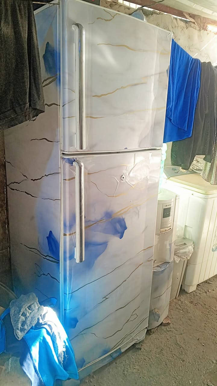 ثلاجه ومجمده للبيع مابيهن اي ضرر العنوان حله ***********
