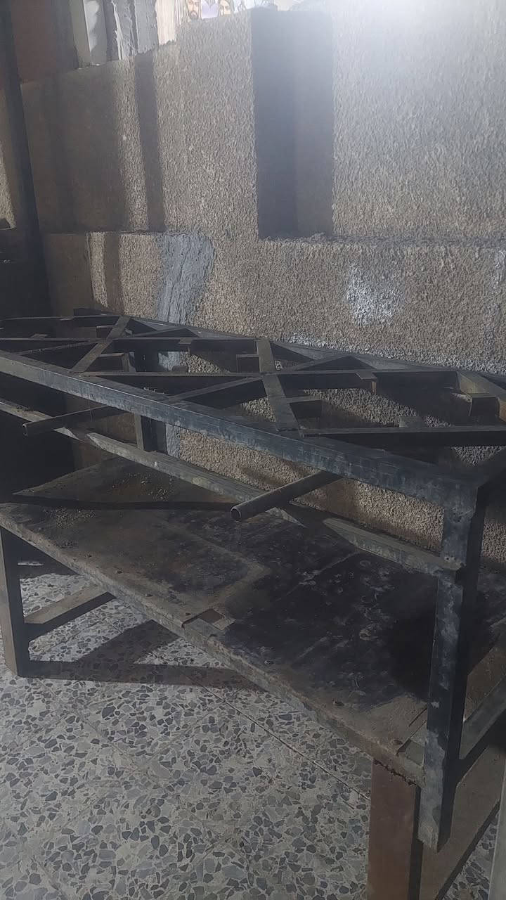 طباخ مرتب تفصال تزاكام  ٣ عيون
مكاني بغداد حي اور 
***********
