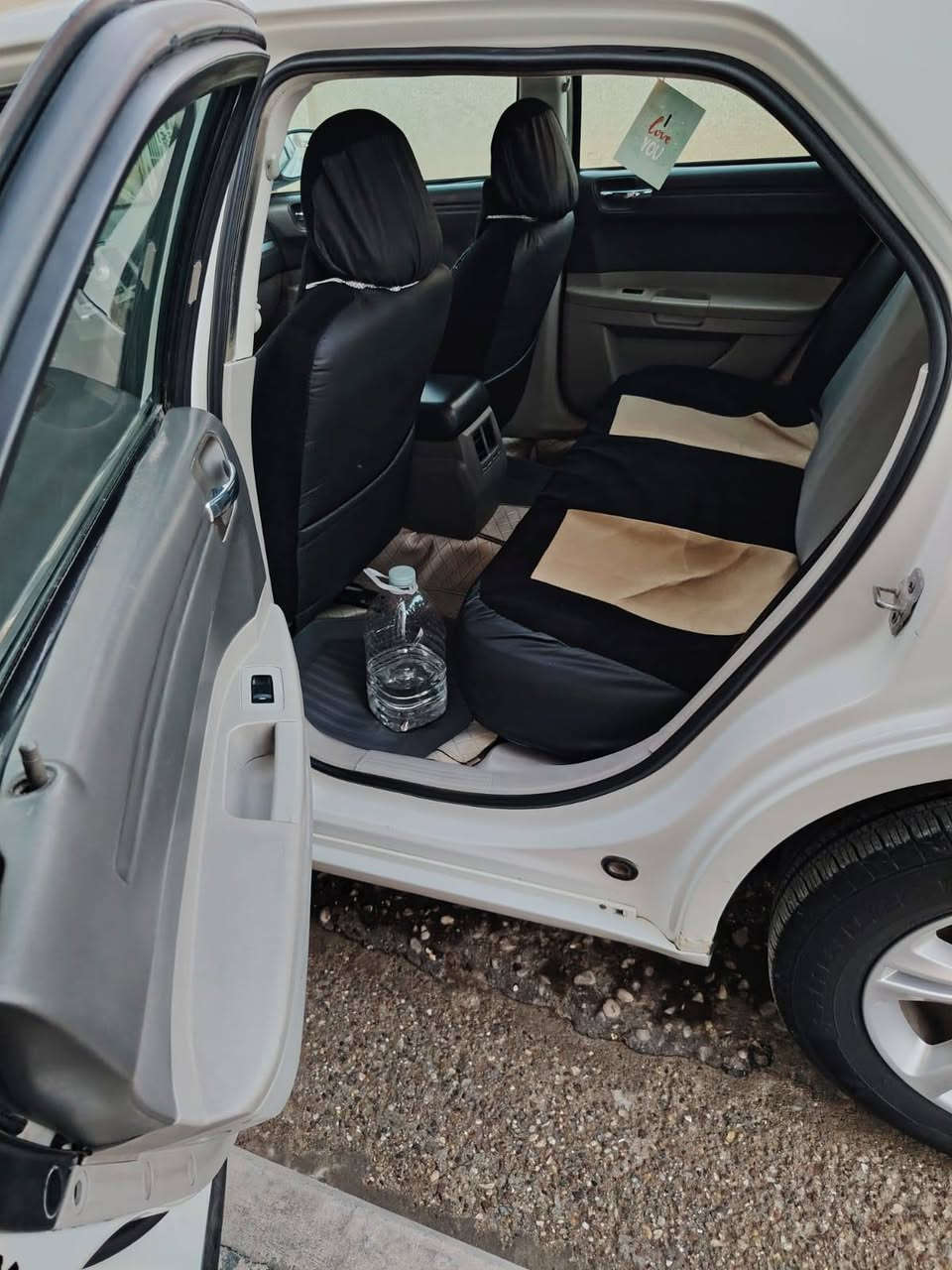 سلام عليكم اوباما 2008 خليجي تبريد تدفئه كله شغال حداديه جديده من طوال لطول امامي وخلفي سوناره موجود رقم اربيل محرك 3500 رقم الموبايل ***********
