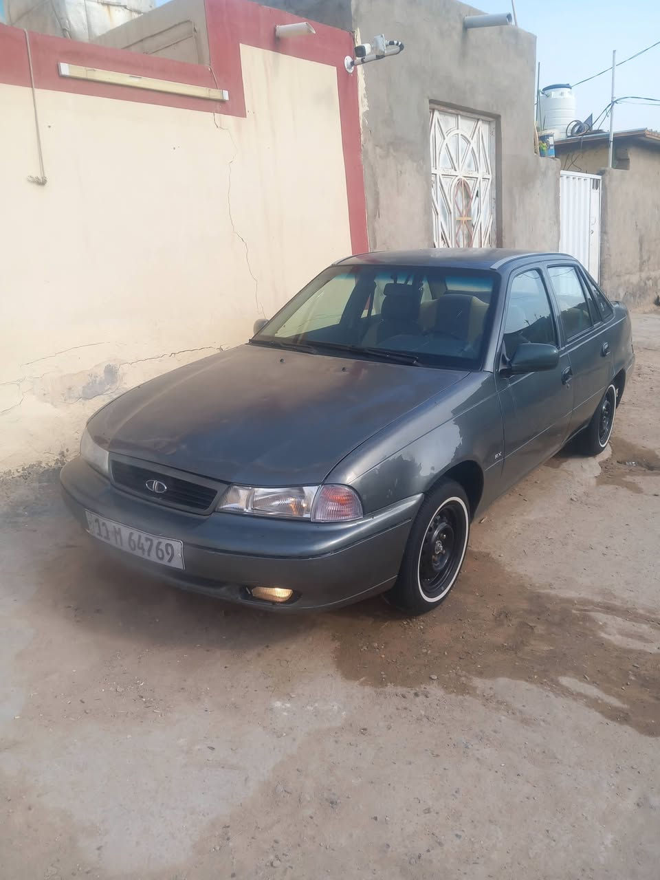 السلام عليكم دايو سلو للبيع موديل 1994 السياره بلاديه كلها لأضربه ولا صبغ ولا خياس حلوه كلش كهربائيات كلها شغاله رقم بغداد أنكليزي بأسمي سنويه ماصاقطه حداديه كلها جديده تخم تاير جديد انتاج 2025 كير ومحرك خير من الله كير أوتماتيك تبريد شغال السياره جاهزه ماناقصه برغي السعر 35 وبيها مجال  مكان نجف مناذره للأستفسار اكثر *********** ملاحظه غير متواجد ؏ــ الفيس ابو امير
