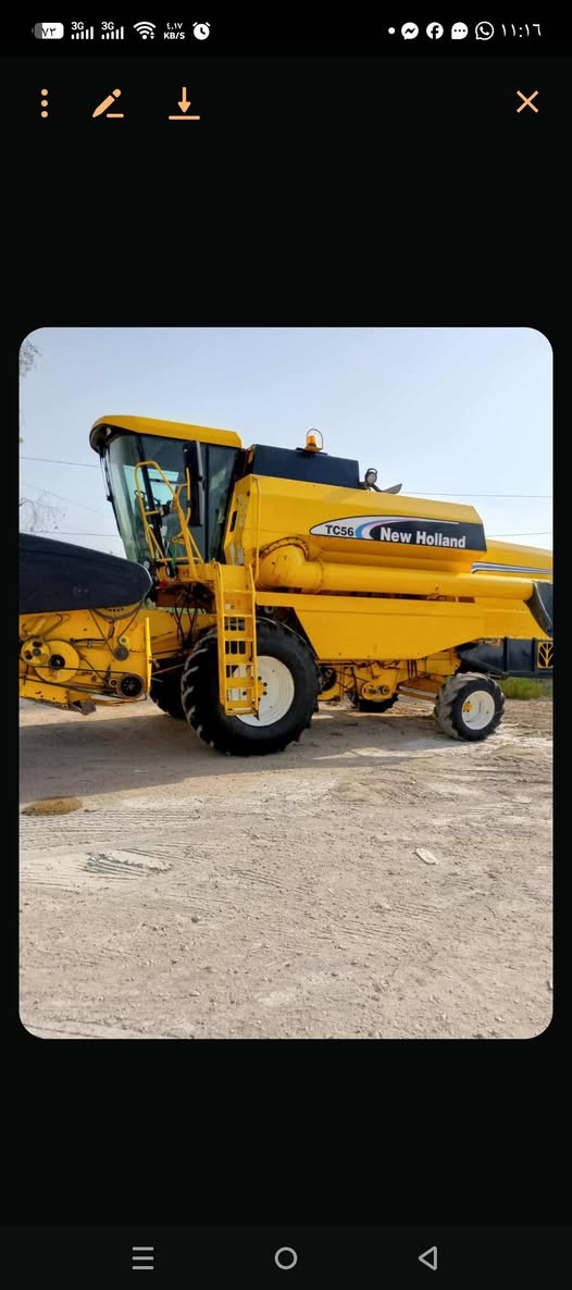 السلام عليكم حاصدة ٢٠٠٣ هايدرو خمسة بلم دبل درام طبلة ١٧ فوت عداد العمل ٣٢٠٠ ساعة السعر ٧٥ مليون وبية مجال للآتصال *********** فلاح أبو حسن
