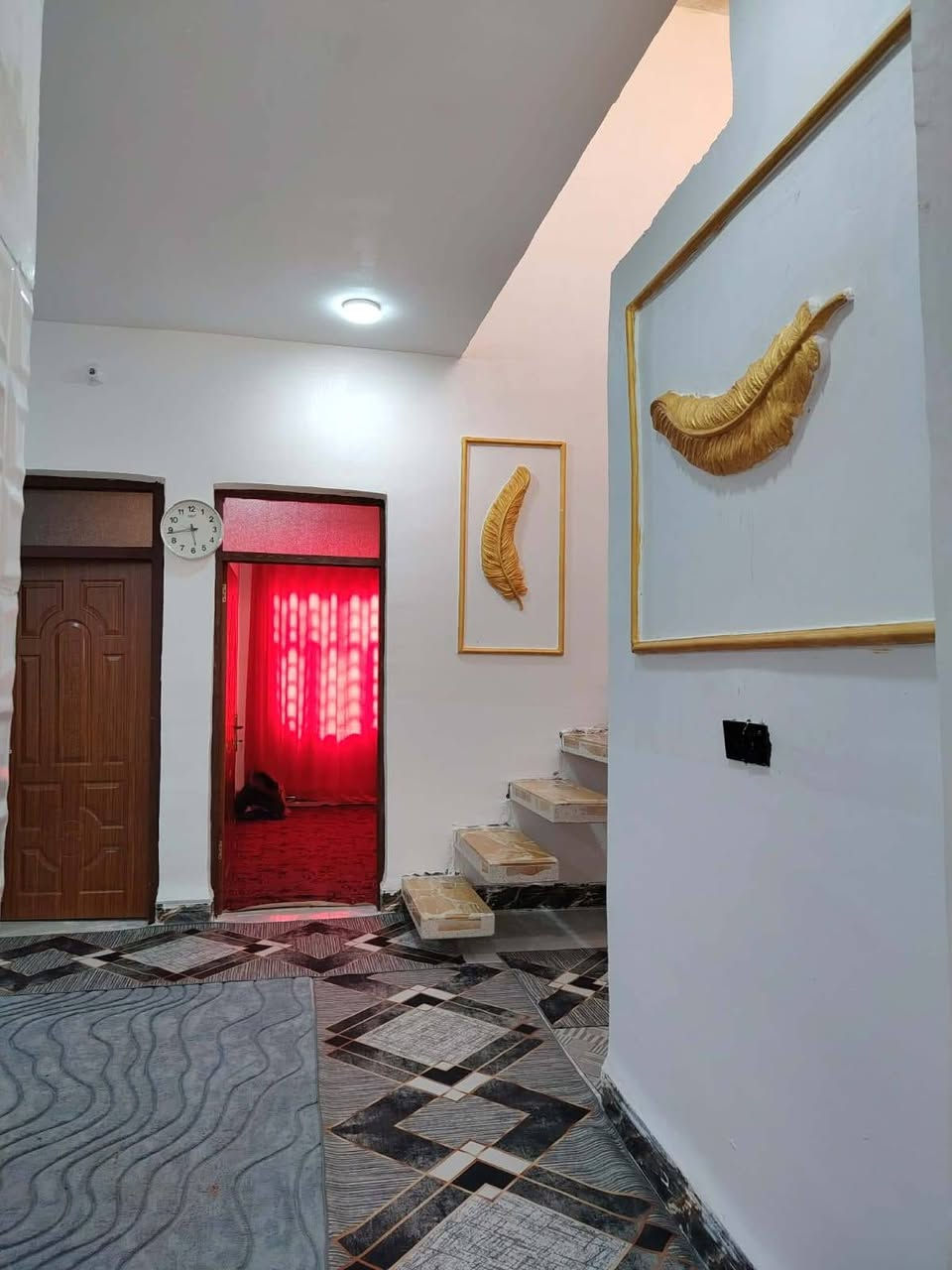 بيت جديد للبيع على طريق السنيه مساحة 150م بناء 2غرف وصاله مطبخ واستقبال وحمام طارمه حلوه تفاصيل أكثر على رقم ***********
