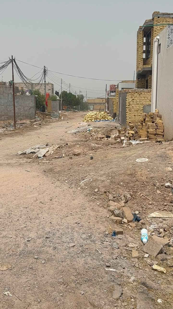 ‏￼ قطعة للبيع نص￼￼￼￼￼￼ حي الإعلام مساحة 1500"***********
