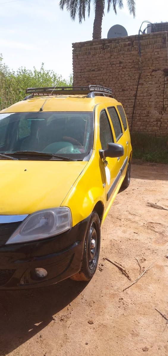 سلام عليكم للبيع رينو لوكان ٧راكب مصفرة هيئة وغرامات السيارة جديدة حدادية تخم تاير باتري جديد كهربائيات كلهه شغاله مكينتهه بيهه خيط بخار   رقم بابل دولي بسمي مداور ثاني يوم السعر ٥٥وبيهه مجال بسيط للاستفسار الاتصال ***********مكاني ديوانية قضاء غماس
