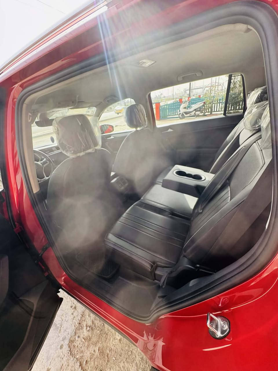 السلام عليكم تيكوان 23 رقم بغداد 7راكب مكينه 2000 معروفه سياره جديده ظرر فقط بنيد ودعاميه راجع سستم كامل ورقم شاصي وي الصور *********** السعر195وبيه مجال
