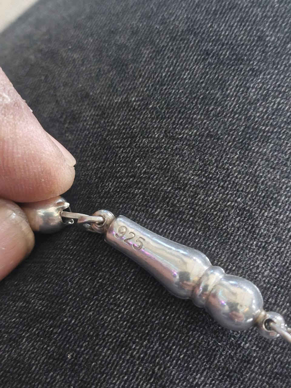 مسبح فضه مختومه 35غرام
150 قفل مو كسر اسال الغرام بلمحلات بيش يبيع


**إذا كنت صاحب هذا الإعلان وتريد حذفه لأي سبب، رجاءا أرسل رسالة إلى الدعم الفني**