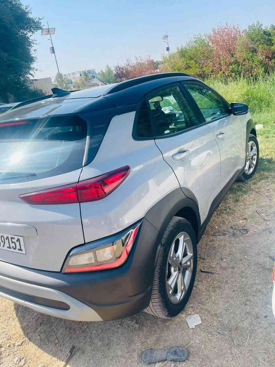 السلام عليكم 
كونا 2023 فول عده فتحه
توكلر
ماشية ٣٤
مكينة 2000 
تحكم ستيرن 
شاشه كامره 
تحديد مسار 
نقطه عمياء 
قيادة ذاتي 
مانع انزلاق 
اشاير بلمري 
ويل كب كير At
تدفئه كشنات 
رادارات خلفيه 
كرسي كهرباء 
قماره اسود 
السونار مرفق بلصور 
رقم سليمانيه باسمي تحويل مباشرة سنويه 
١٧٠ ورقه وبيها مجال 
إي استفسار 
***********
مكاني ديالى بعقوبه بهرز المقدادية, ديالى
