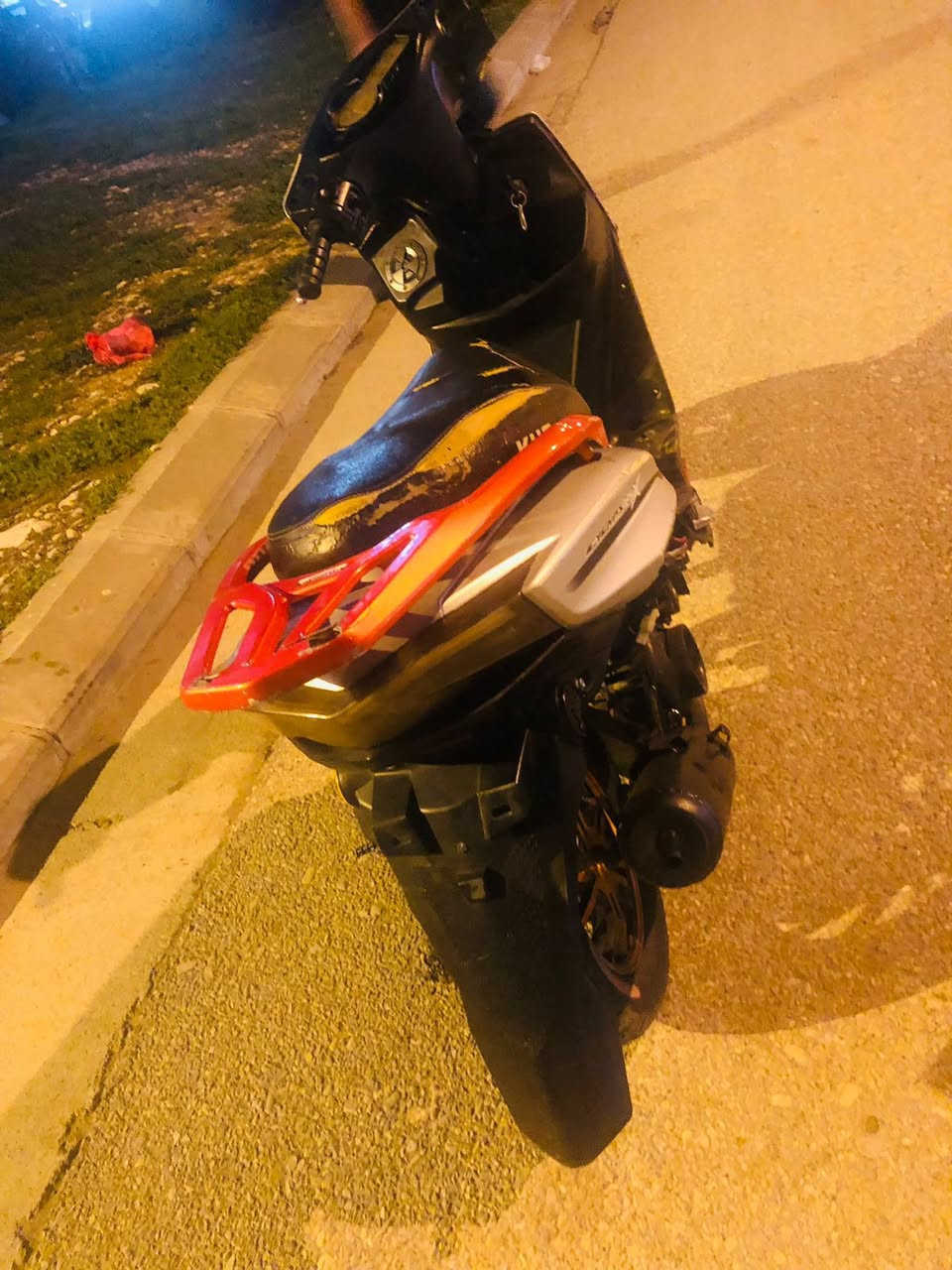 سلام وعليكم بسبب وعود الكذبه عندي درجه لبيع ياباني مكينه خرسه كهربيت شغله هندر شغل سلف بتري يحتاج سعر 200


**إذا كنت صاحب هذا الإعلان وتريد حذفه لأي سبب، رجاءا أرسل رسالة إلى الدعم الفني**