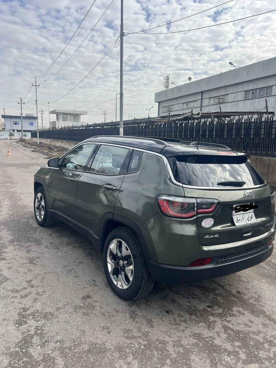 𝑱𝑬𝑬𝑷  𝑪𝑶𝑴𝑷𝑨𝑺𝑺  𝑳𝑨𝑻𝑰𝑻𝑼𝑫𝑬   𝑨𝑾𝑫‏
‏4x4
موديل2018
دبل اكسل
بصمة
تشغيل عن بعد 
رادار امامي و خلفي وجانبي
صندوق شفت 
تبريد قطعتين
كشن جلد
كشن تدفئة 
ستيرن تدفئة
كشن كهربائي 
شاشة كبيرة
نظام GPS
شحن موبايل وايرليس
تحكمات ستيرن
تحديد مسار
تعديل سرعة
حساسات امامي و خلفي
سيارة بيدون  صبغ
بدون دواخل
ايرباك سيتم %💯 

61000𝑴𝒊𝒍𝒆𝒔

رقم شاصي

☎️ 
***********

سيارة موجود اربيل

 #‏𝑱𝑬𝑬𝑷 #‏𝑪𝑶𝑴𝑷𝑨𝑺𝑺
