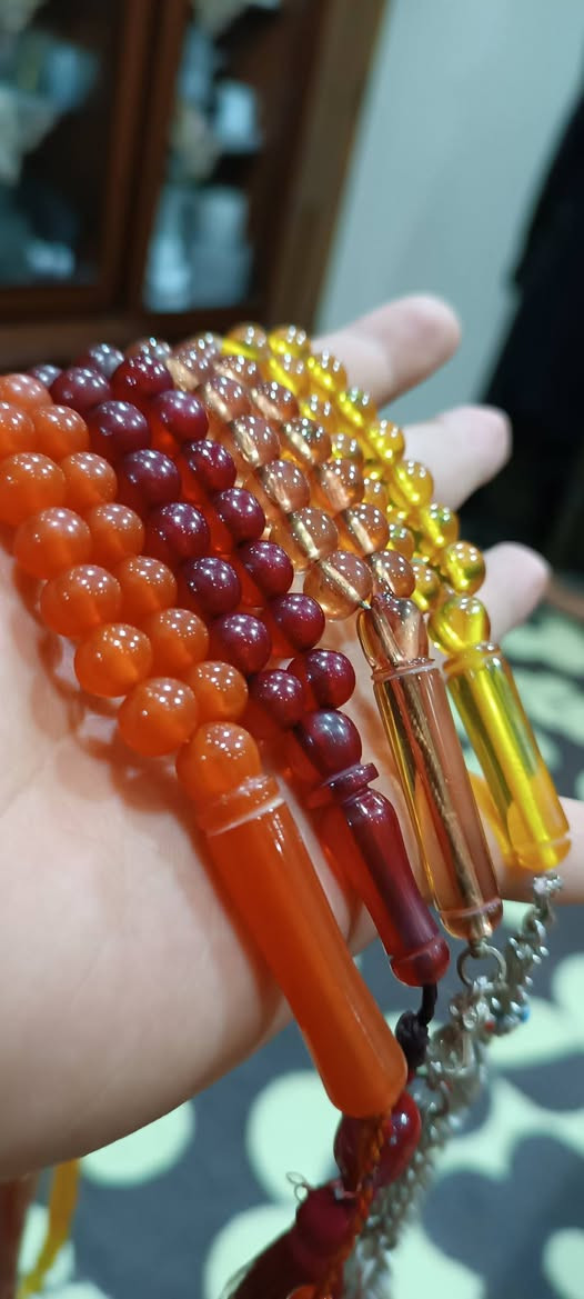 قطع تستحق التقدير والإقتناء 99حبه 
انتيك.افغاني لعيونكم.🌹📿🌹📿🌹📿


**إذا كنت صاحب هذا الإعلان وتريد حذفه لأي سبب، رجاءا أرسل رسالة إلى الدعم الفني**