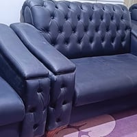 تخم مكتبي  ((غير مستعمل)) 7 سبعة مقاعد  السعر 500 او بي مجال  للتواصل ...