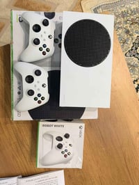 Xbox سيريس إس • يد أصلية • نضيف