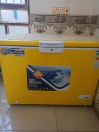 ثلاجة • للبيع
