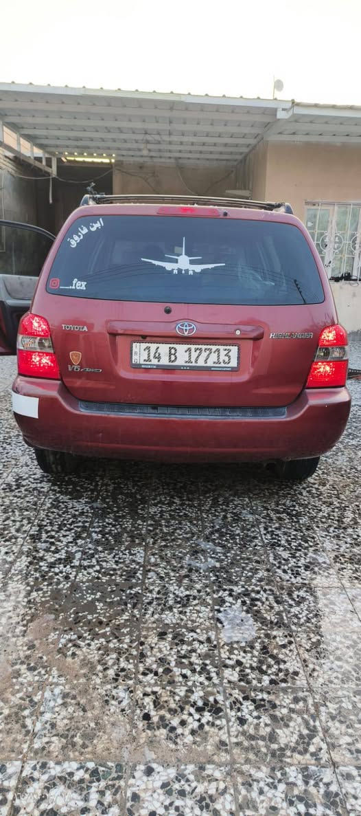 تيوتا هايلاندر موديل 2007
السيارة كلش حلوة و رزنة محرك 3300 (6) اسلندر السيارة سبعة راكب السيارة محرك و گير كفالة شرط تاخذ تفحص والحدادية امبدله عامة جديدة و تخم تاير جديد السيارة بيه نقص واحد فقط ماطور ماسحات جام رقم . 
رقم بصرة سنويه تنتهي بال2027  . السيارة مثل ما واضح بالصور كلشي رجاءا لحد يسأل عن شي اذا مو شراي ولحد يكسر بالسعر مكان السيارة بصرة هارثة السعر:75 ورقة و بيه مجال. 
الرقم الهاتف: ***********
