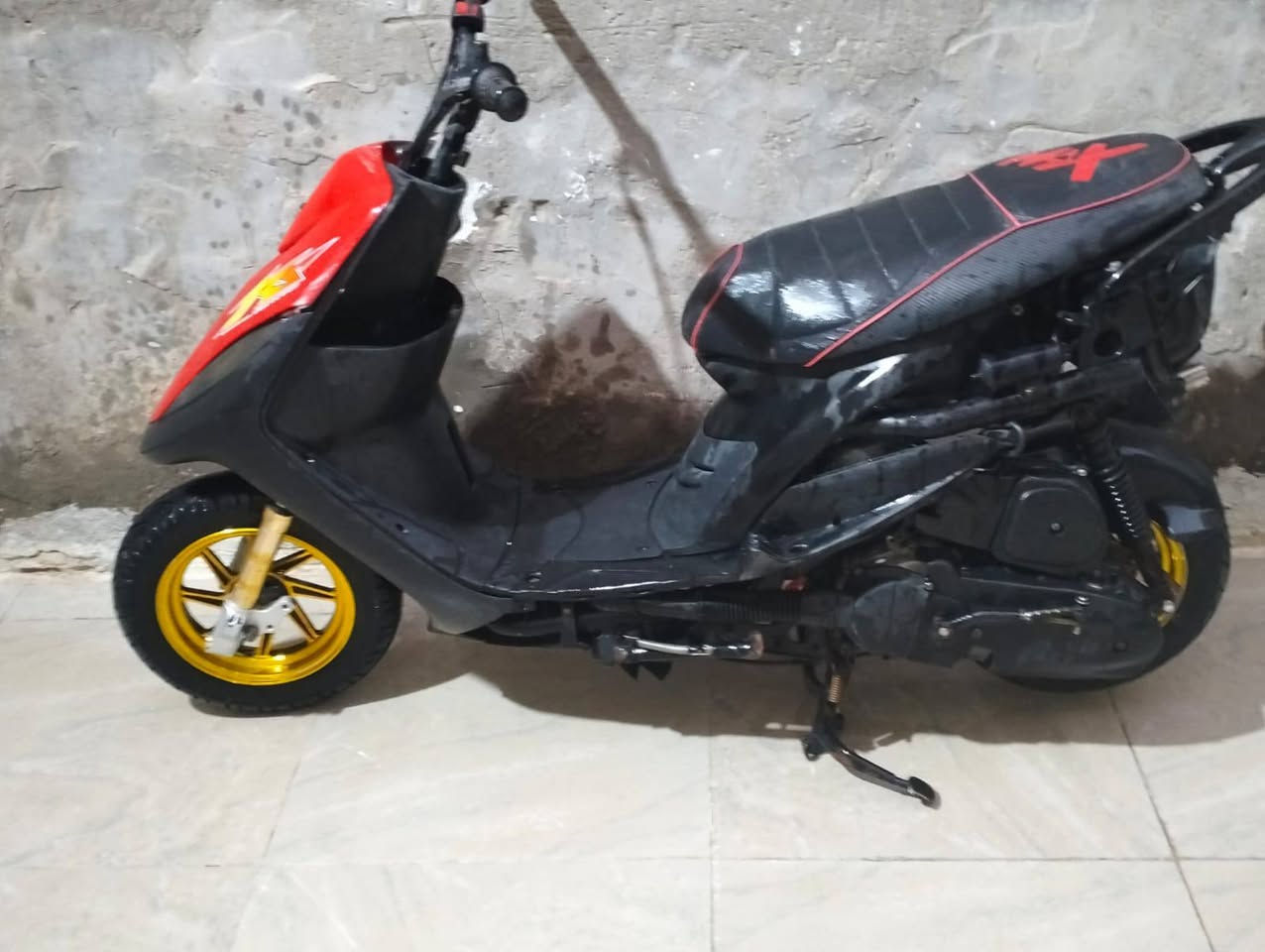 ماكس عدله للبيع سعر 350وبيه مجال ***********
