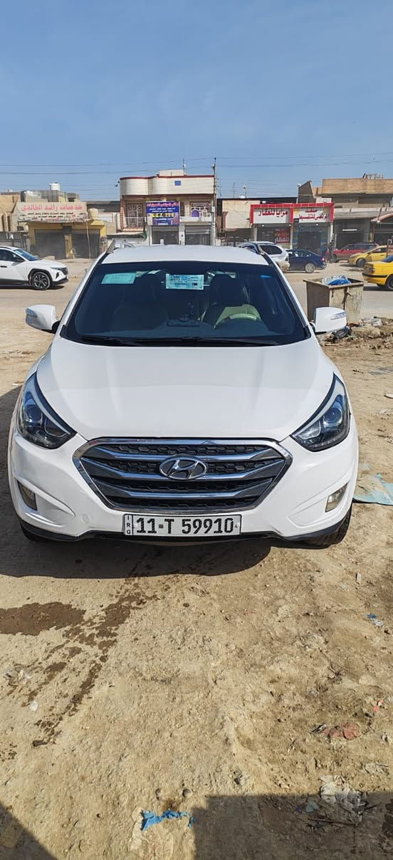 -السلام عليكم ورحمة الله وبركاته
-هونداي توسان 
2015-
-خليجي
-رقمه بغداد الانكليزي الجديد و بسمي 
-سنويه مجدده ل 2029 هزه جديده 
-كير محرك حداديه مكفولات 
-تبريد قطعتين حاجب لد 
-بيه صبغ مكانات شواصي لغود حوض كفاله 
-السعر 122  وبيه مجال 
-الاتصال ***********
