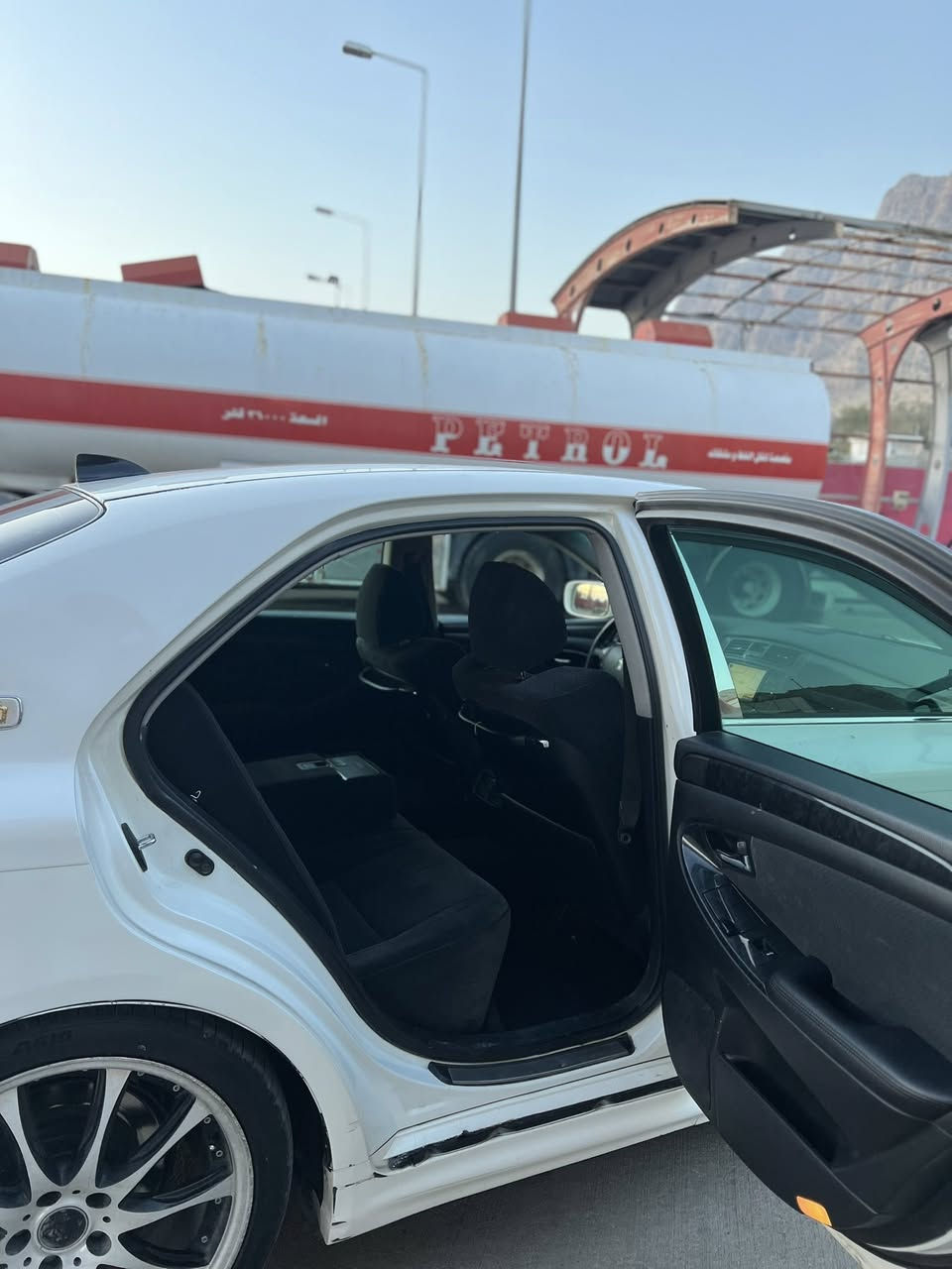 Toyota crawn 2007 athlete 
شاهینە 184🦍🔥

نمونە لە جوانی 

حەتەلە مارسیدز

ئاوێنە شەفت 

شاشەو کامێرا

سێ دوگمە 

دوو کوشن کارەبا

سوکان خەزن

سوکان ڤۆلیۆم

 لایتی ناوچەی کوێر

بلوتوز

دەشبولی لە ساخێک جوان ترە

ناسیو فولی کراوەبە زینۆن 

چواری کامل کراوە بە سپی بە گڵۆپی سەر چەمەلەخەکانیشەوە 

سەیارەکە بیانو بڕە ماڵی دۆستە 

دوو ڕەنگی بە شەرت 

سەقفو دەحمو لێدراو بەشەرت 

گێڕو مەکینە بە شەرت

دو تایەی دواوەی تازە بۆ بەستراوە جوتەکەی بە 180 هەزار

دو تایەی پێشی برجستۆنی ئەسڵی لەسەرە

سەیارەکە کامل جائیزە 

وەختێک سەیارە نەبو لە تەکیا بڕوا بەڵگەشمان لایە و ئێستاش لە قوەت نەکەوتوە بەس سەحەبەکەی زەختو شتی لێ ناکات بەشەرتی قوەتی خەیاڵی 

تب: سەیارەکە ویلێکی دواوەی تۆزێک خوارە

نرخی  51 محامەلە

ڕەحمەتی خوات لێبێ موشتەری نیت سەرم مەهێشێنە هەمو تەفاسیلەکەی نوسراوە

0778 179 8231 ڕەقەم تەلەفۆنو واتسئەپیشی لەسەرە🖤
