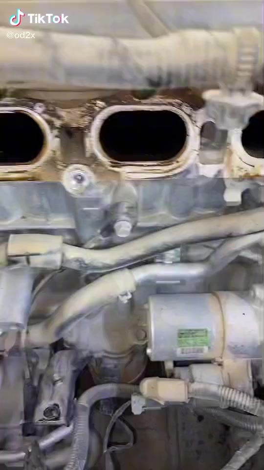 صيانه كامله منظومه البانزين وتنظيف غرف الاحتراق وتنظيف الحساسات والجويتر بأسعار منخفظه سماوه حي الصناعي البلوك الخامس مركز الرائد للبرمجه وفحص النوزلات وقواعد الفيت بم والانجكترات مختصون بسيارات GDi الوارد الامريكي ***********
