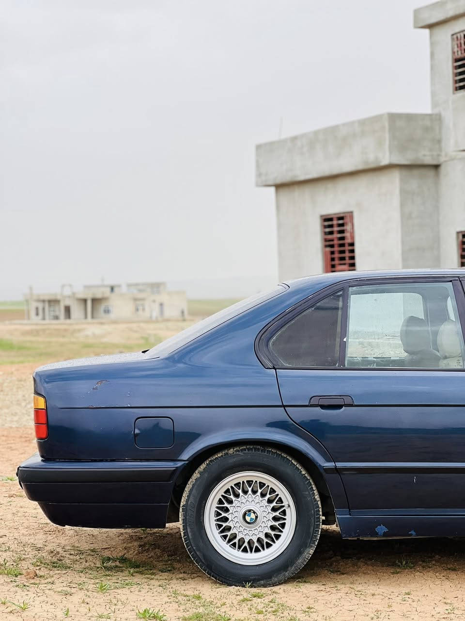 للبيع 📍
السلام عليكم اخواني أرجو منكم قراءة جميع الكتابة عن مواصفات السيارة 

ومن ثم الاتصال  والاستفسار 

‏مكان السيارة الموصل ( ناحية زمار)￼

***********

***********

بي أم BMW

سيارة حجم اصل 525

موديل1993 + وارد يـابـاني

سيارة صبغ عام فقط للجمالية 

لايت زيـنون 

اللون ازرك نيلي

مواصفات السيارة

‏سيارة حلووه

أربع جامات كهربائي 

كشن ‏عادي￼

مرايات كهربائي

تخم تايرات ويل خليه

تبريد شغال

سياره مكفوله من حادث من ضربه 

صدر خلفية امامي كلشي حدادية جديد 

سيارة ما بيه برغي نقص كلشي على البلاد واضح 

موجود صورة كامل للسيارة 

شرط التحويل ثاني يوم 

سنوية جديدة2027 

رقم دولي بـ أسمي 

مامتواحد عالفيس وماسنجر 

السعر 65 وبيها مجال
