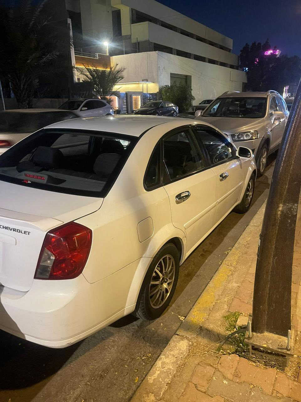 السلام عليكم
أوبترا للبيع موديل 2012 

وارد خليجي رقم بغداد بيها حادث بسيط بالچاملغ 
گير اوتماتيك 

ممتعوبه السياره ونضيفه  سعرها $95 وان شاءالله بيها مجال الرقم للتواصل ***********
