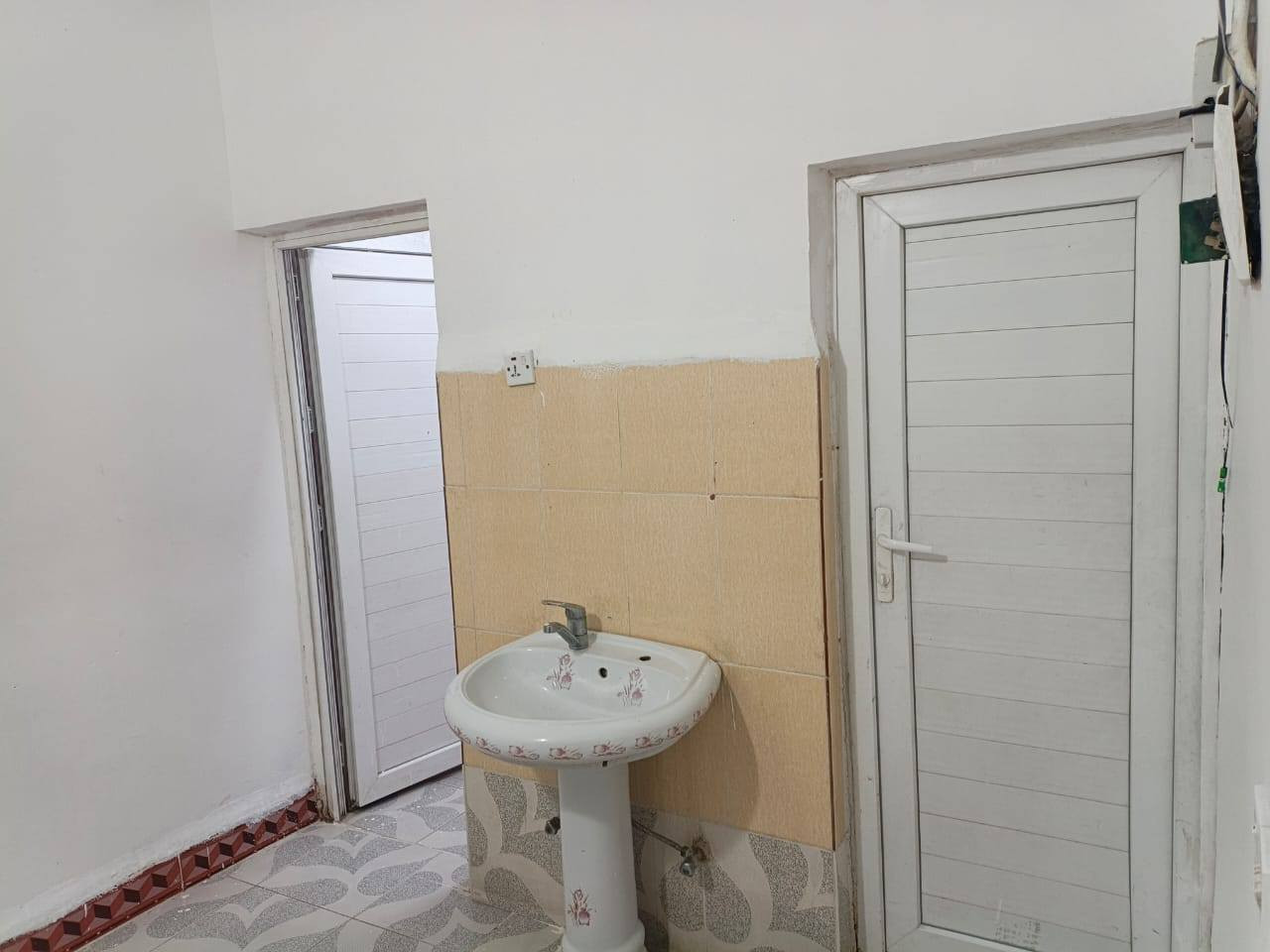 ⭕دار لليجار مساحه 100م //                                  الموقع الاسره قرب مول كركوك 
قريب من التجاري //السعر 250قفل


**إذا كنت صاحب هذا الإعلان وتريد حذفه لأي سبب، رجاءا أرسل رسالة إلى الدعم الفني**