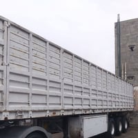 عربانة حدادية • ١٢ ونص م • ٣ محاور