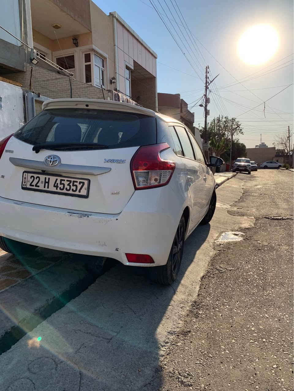 یارس مۆدیل ٢٠١٦ خەلیجی مەکینە گەورەی ٥ ویلکەپ ی ئاوێنە شەفت و ئیشارەت 
سبوخ ٣ پارچە و بستەکی سبوخە  بێ ژورێ بێ ئێرباگ  
*********** أربيل, العراق
