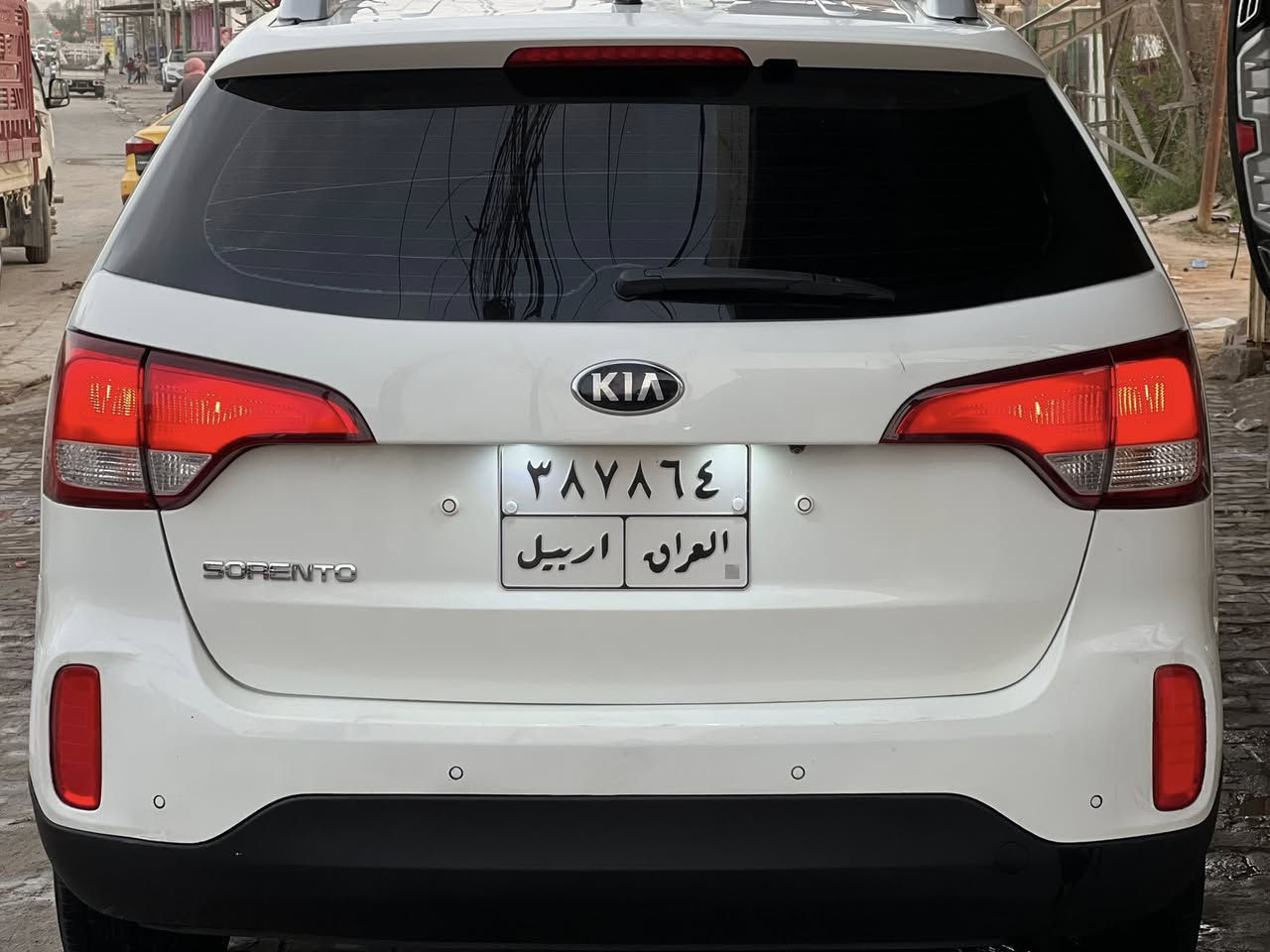 سلام عليكم 
سورنتو 13خليجي 7راكب خري شفط حساس خلفي امامي برد خلفيه بلادي السياره 3قطع تبريد سياره مواصفاته حلوه مكفوله بس يم الرقم الخلفي صبغ وبيها كارت باردكد شبر بالباب مكانه كربلاء محرك جديد شرط مامفتوح 2400حجم السياره نضيفه وجديده ممتعوبه سعر١٥٢بيها مجال 
اتصال ***********
