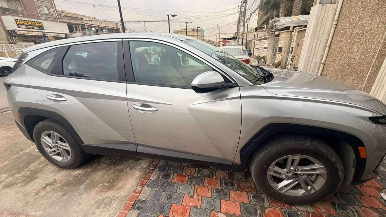 سلام عليكم 
توسان 2025 امريكي مكينه 2500 جي دي اي
رقم بغداد بسمي تحويل ثاني يوم 
ماشيه 8000 حاليا 
حادثه موضح بلصور تبديل قبق جنطه وشويه من وتعديل بل جاملغ الخلفي فقط بدون دواخل بدون ايرباك
السياره نضيفه بمعنه الكلمه وتعميره درجه اواى 
سعرها ١٩٥ وبيه مجال حك الجيه
مكانه شعب شارع الصحه 
***********
