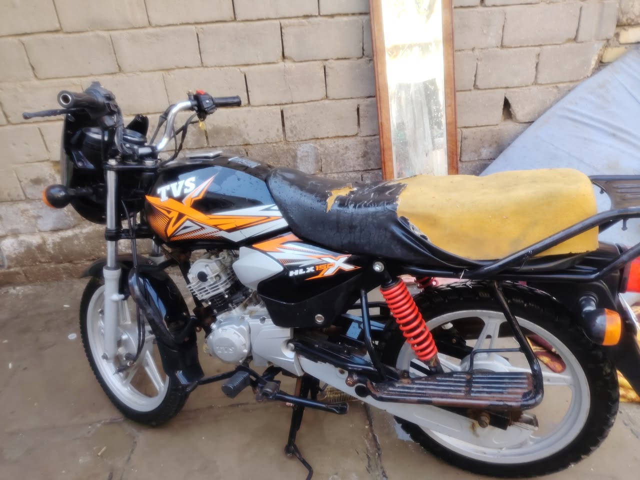 دراجه TVS مديل 21 أوراق اصولي بيهة ضربة تتعدل
الدراجه كفالة مكينه كهربائيات فول كله شغال
مكاني ديوانيه سعر 700 بيهة مجال
رقم ***********
الشراي يدلل
