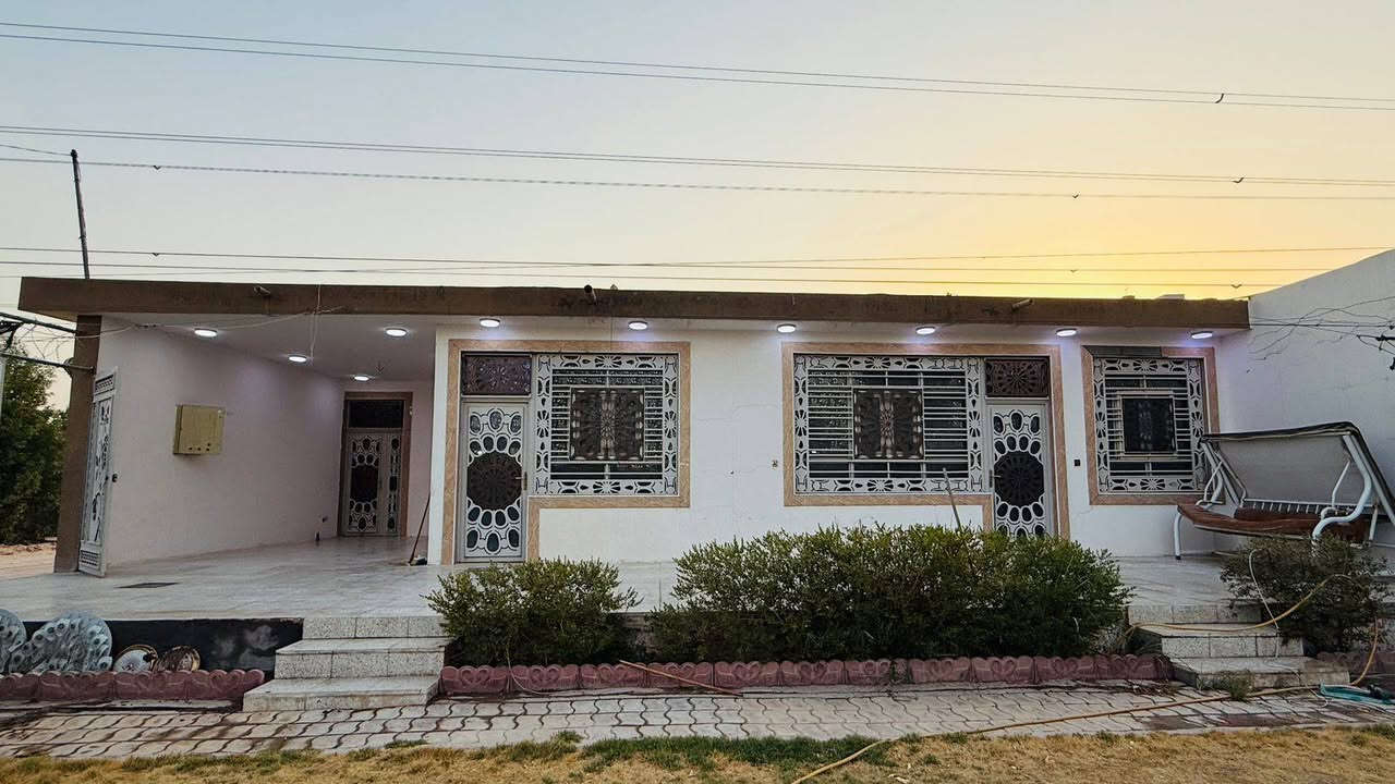 بيت زراعي للبيع هوه والاثاث للاستفسار أكثر ***********
