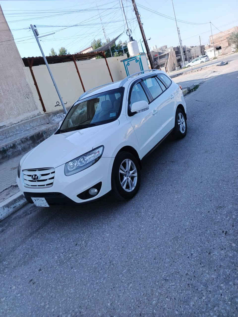 السلام عليكم كيه سنتافي للبيع موديل 2012 باسمي 6سكندر
7راكب خليجي اشاير بالمري 
مريات شفط 
فول ويل
رقم بغداد 
تبريد 3قطع
كير ومكنيه حداديه 
كله جديد
كهربائيّة كله شغاله
السياره جديده مال جناي 
السياره موجوده في كربلاء 
اخوان هذا السونار امامكم بتاريخ اليوم 
اخوان اقره السونار زين يلله تتصل 
السعر 148
الرقم ***********
